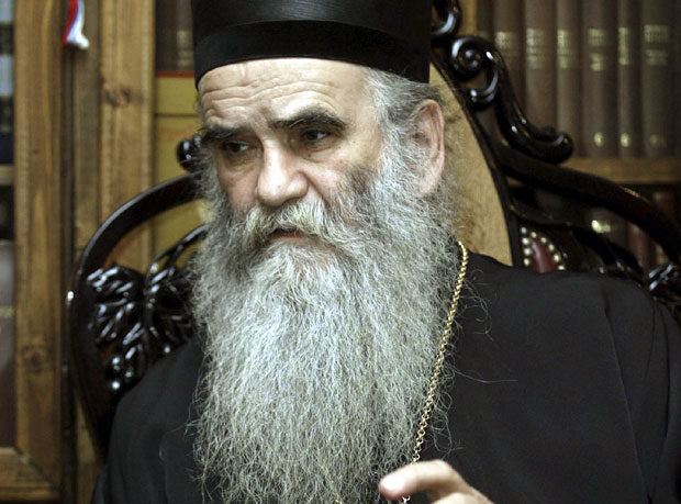 АМФИЛОХИЈЕ: Божић Бату смо претворили у Деда Мраза; Убијањем зачете деце, материна утроба се претвара у радионицу смрти